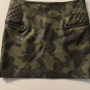 Sam Edelman Faux Leather Camouflage Skirt size 4